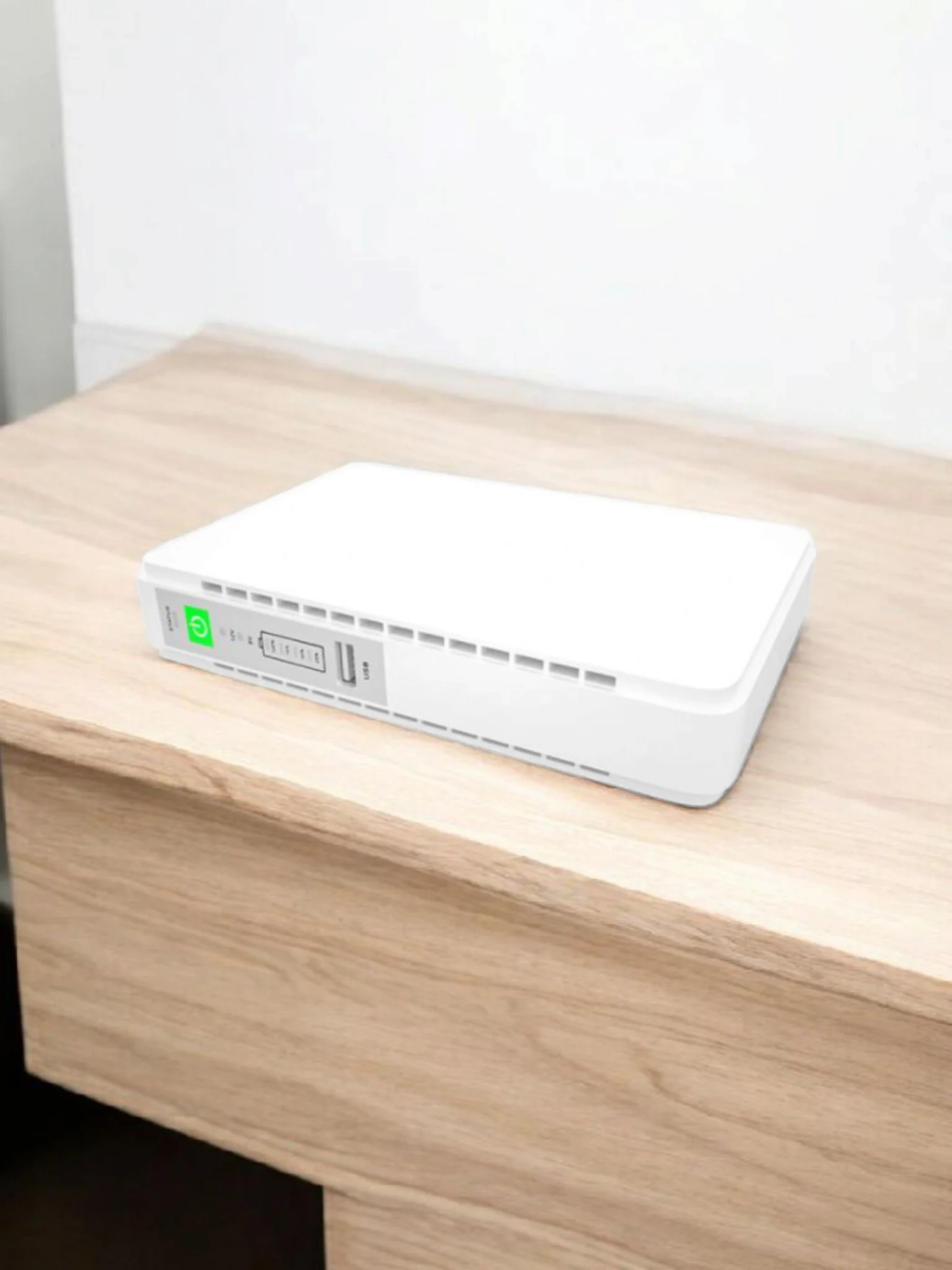 Jiageng JG758 Mini DC UPS